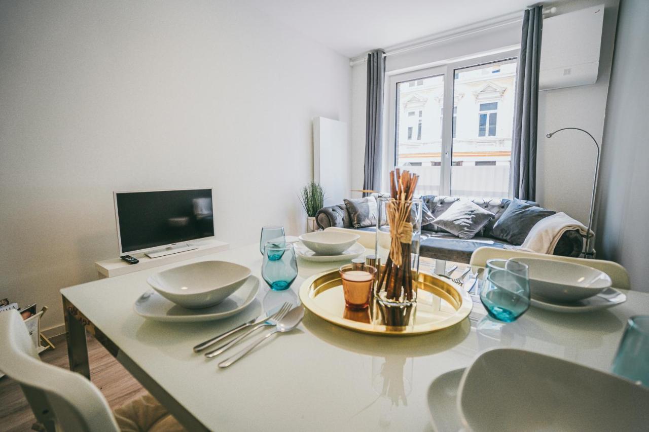 N0.1 Parkallee 1 Suites - Super Central Neubau *